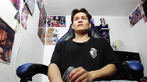 Snapshot of kanekixxxhot chatting on 10.07.25 andres online show from 10.07.25