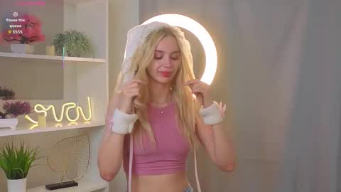 Alice online show from 10.14.25