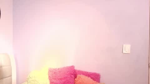 Snapshot of kaory_azumi chatting on 10.28.25 kaory_azumi online show from 10.28.25