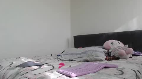 Snapshot of kara__gower chatting on 12.13.24 kara online show from 12.13.24