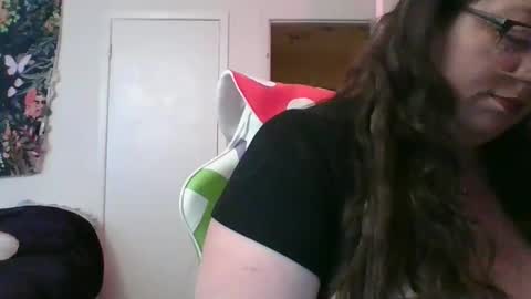 Snapshot of karamelbaby89 chatting on 02.09.25 karamelbaby89 online show from 02.09.25