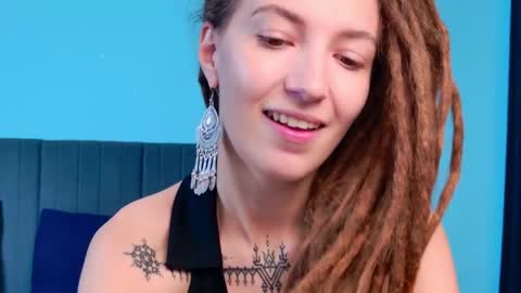 Kara online show from 10.19.25