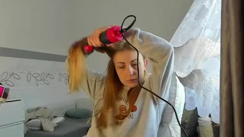 karen0092 online show from 04.28.26