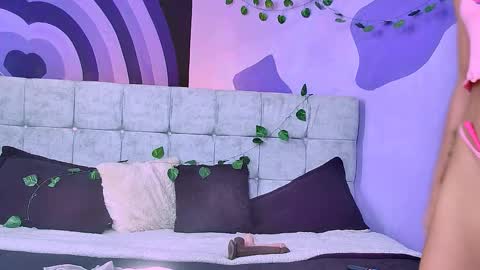 Snapshot of karen_ariass chatting on 11.21.25 Karen online show from 11.21.25