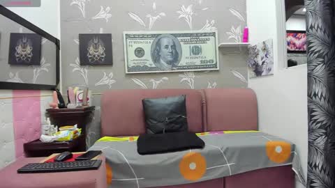 Karen online show from 02.12.25