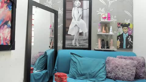 Karen online show from 01.15.26