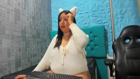 kari_daka online show from 02.28.25