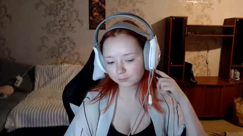 Lisa Backler online show from 09.13.25