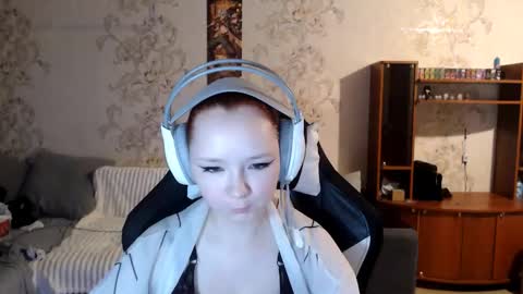 Lisa Backler online show from 09.15.25