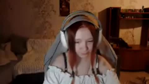 Lisa Backler online show from 09.17.25