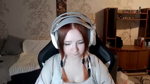 Lisa Backler online show from 09.24.25