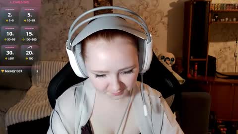 Lisa Backler online show from 09.29.25