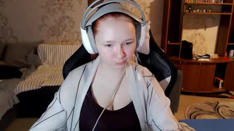 Lisa Backler online show from 10.17.25