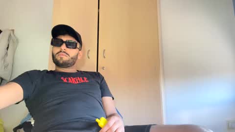 karim03larbi online show from 01.13.25