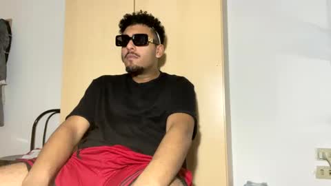 karim03larbi online show from 01.17.25