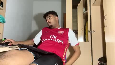 karim03larbi online show from 03.12.25