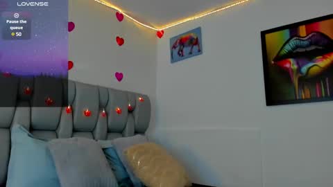 Snapshot of karin_grey69 chatting on 03.04.25 Karin online show from 03.04.25