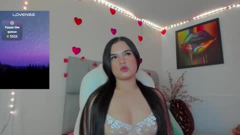 Snapshot of karin_grey69 chatting on 09.30.25 Karin online show from 09.30.25