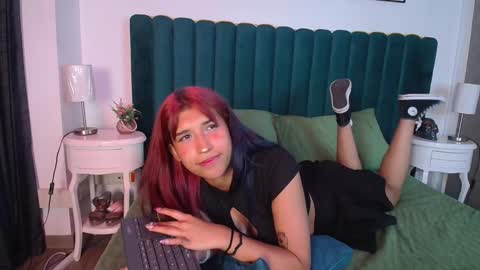 Karina online show from 02.14.25