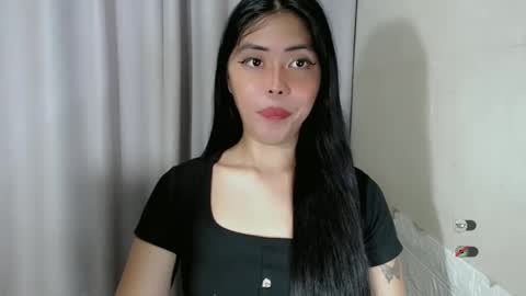 I AM BELLE online show from 02.11.25
