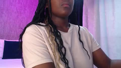 Snapshot of karinaflowers_ chatting on 02.25.26 Im Karina online show from 02.25.26