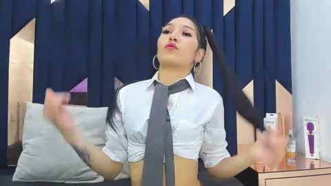 karinasexyhot69 online show from 09.17.25