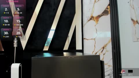 KarinaSimonz online show from 12.21.25