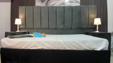 KarinaSimonz online show from 04.17.26