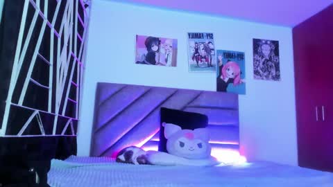 KARINNA  RAVEN online show from 12.23.25