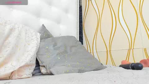 KARISSIA online show from 01.29.25