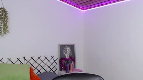 Karla online show from 09.27.25