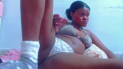 karla latina 28 online show from 09.17.25