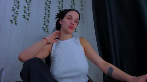 karla_lim online show from 11.29.25