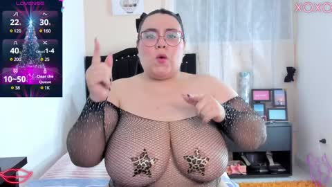 Snapshot of karlaalane chatting on 12.14.24 Karla Lane online show from 12.14.24