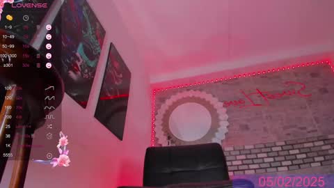 Snapshot of karlaebony_ts chatting on 02.05.25 KARLA online show from 02.05.25