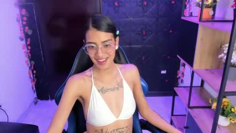 Snapshot of karlaslutskinny__ chatting on 07.19.26 karlaslutskinny__ online show from 07.19.26