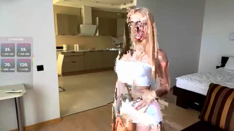 Snapshot of karlenegries chatting on 10.11.25 Olivia online show from 10.11.25