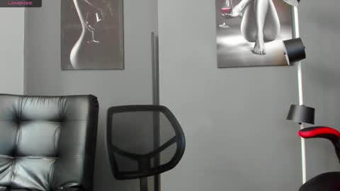   online show from 09.30.25