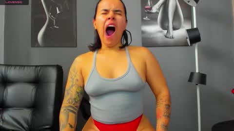   online show from 10.03.25