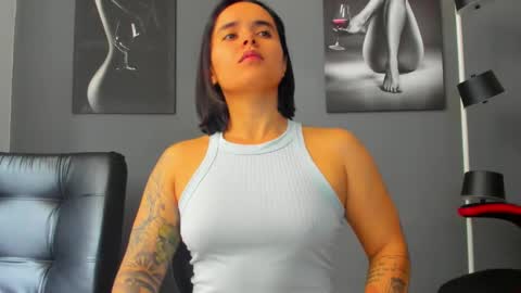   online show from 12.04.25