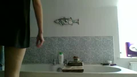 Karma Queen online show from 04.21.26