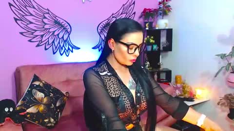 Snapshot of karol_kennedy chatting on 01.20.25 Karol Kenedy online show from 01.20.25