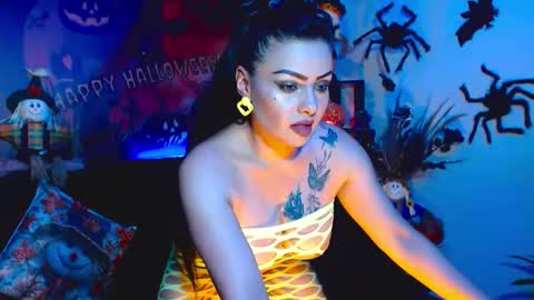 Snapshot of karol_kennedy chatting on 10.27.25 Karol Kenedy online show from 10.27.25