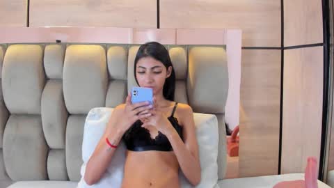  KAROL LEWIS  online show from 12.02.25