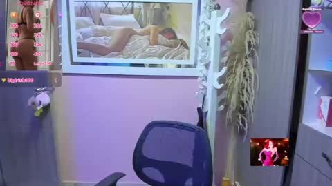 Snapshot of karol_milf__ chatting on 07.03.26 kAROL MILF online show from 07.03.26