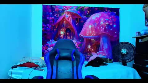 Snapshot of karol_naughty chatting on 10.20.25 online show from 10.20.25