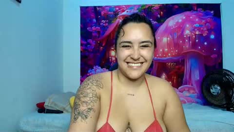 Snapshot of karol_naughty chatting on 10.29.25 online show from 10.29.25
