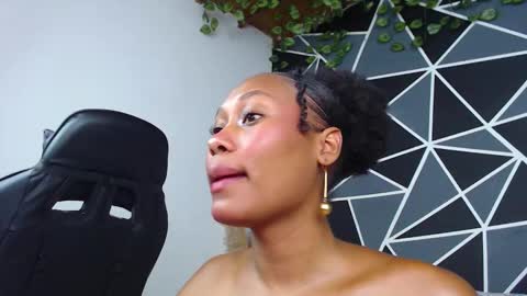 Karol  online show from 10.10.25