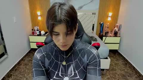 Karol and Luna online show from 10.31.25