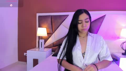 Snapshot of karolandmichel chatting on 12.17.24 Karol and Michel online show from 12.17.24